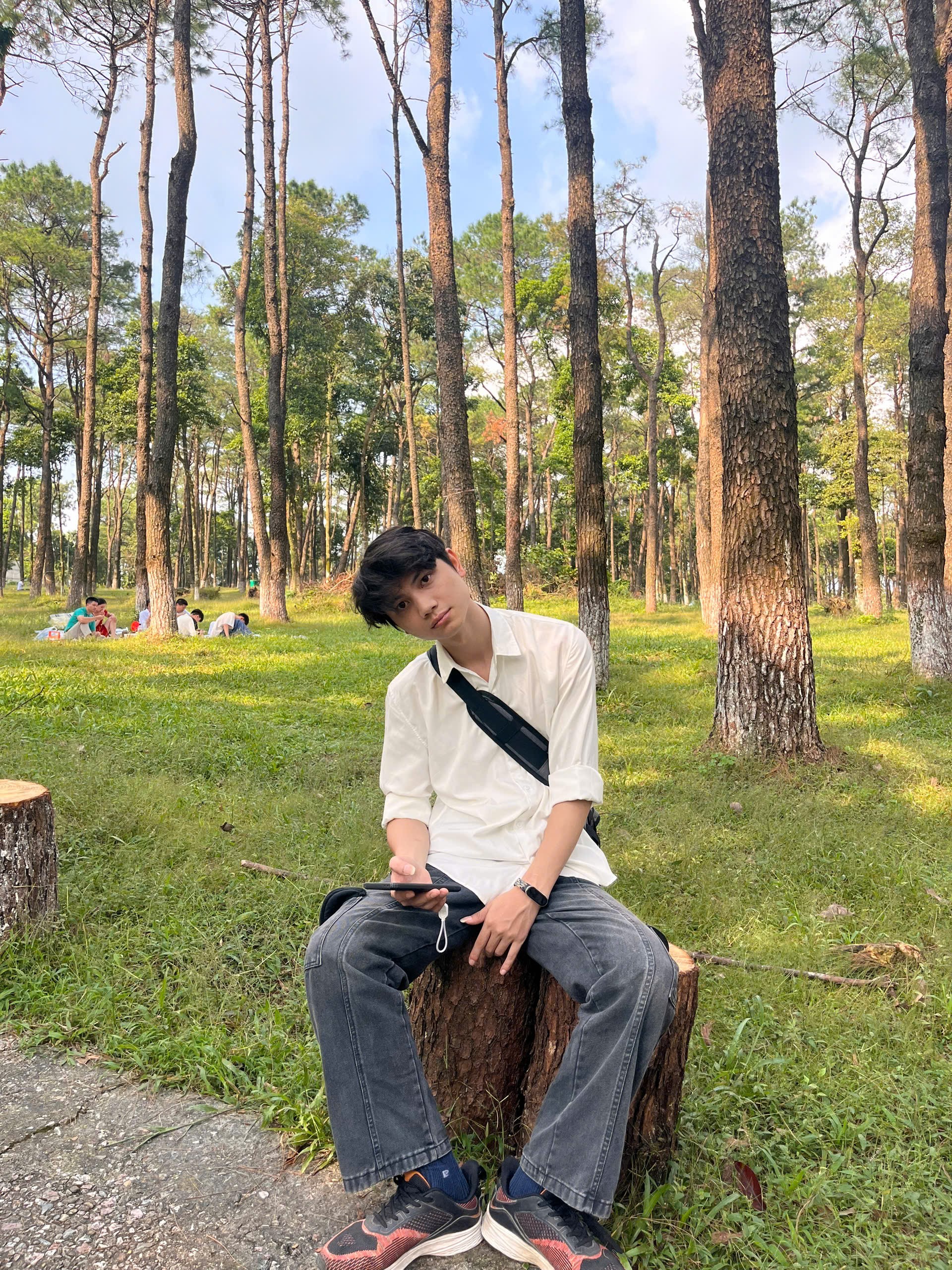 Kỷ niệm 12